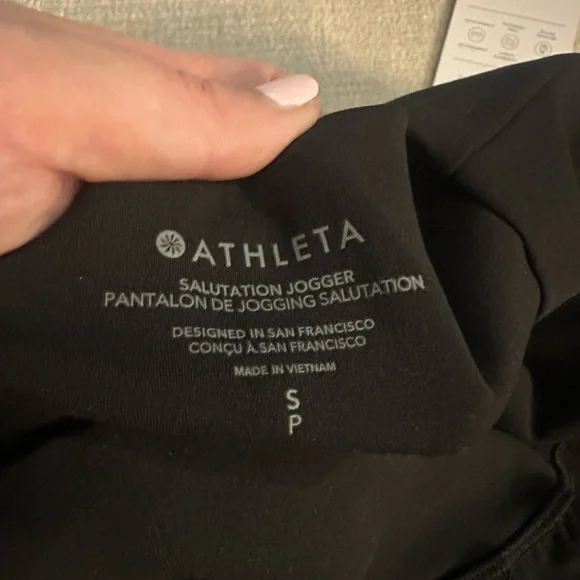 NWT Athleta Joggers - Picture 4 of 4